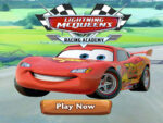 Academia de curse a lui Lightning Mcqueen